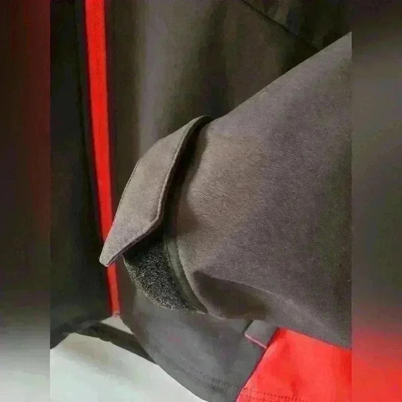 CFL CALGARY STAMPEDERS REEBOK authentic sideline softshell jacket. Men's Med - Picture 7 of 12